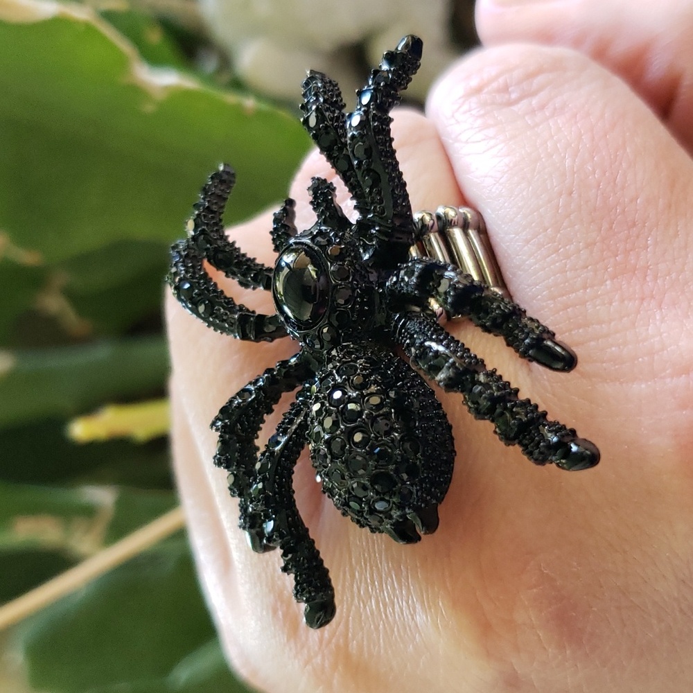 7 Items Bundle Spider Ring Spider Bracelet Halloween Pin Tarantula Ring